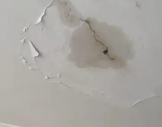 湖南阳台漏水维修公司分享下屋面防水工程质量问题原因分析